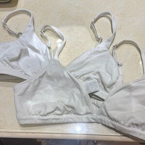 Two SKIMS T Shirt Triangle Bras in Cream L